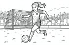 jente spiller fotball