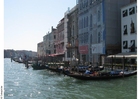 Foto gondoler pÃ¥ Canal Grande i Venezia