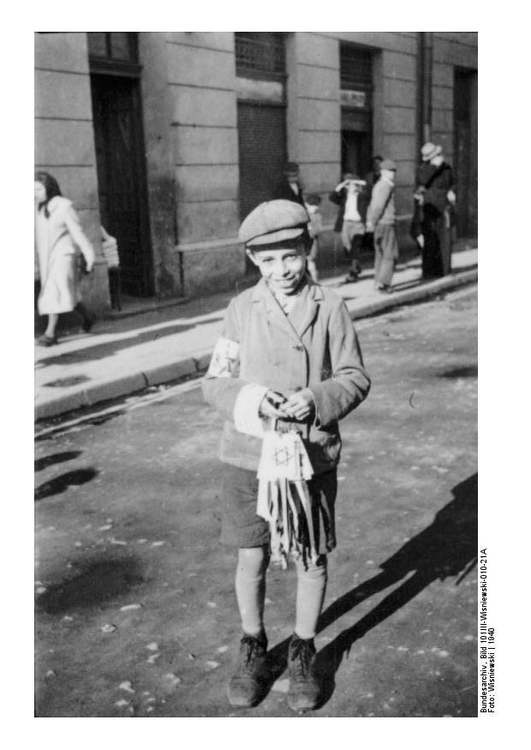 Foto jÃ¸disk gutt med armebÃ¥nd i Radom, Polen