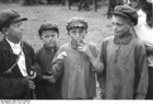 Fotografier Russland - barn som røyker