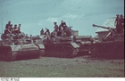 Russland - soldater med panservogn