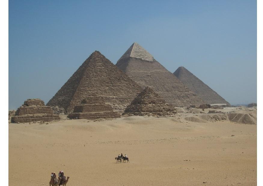 Foto pyramidene i giza