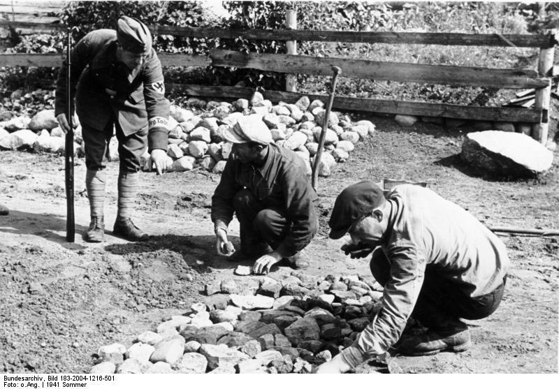 Foto russland - jA¸der som bygger en veg