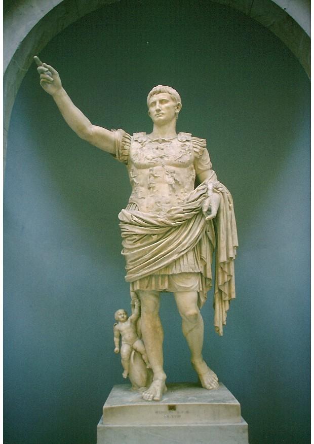 Foto statue av keiser augustus